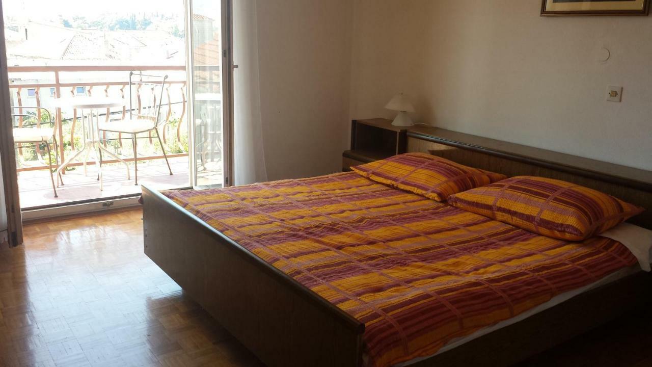 Mravak Apartments Трогир Экстерьер фото