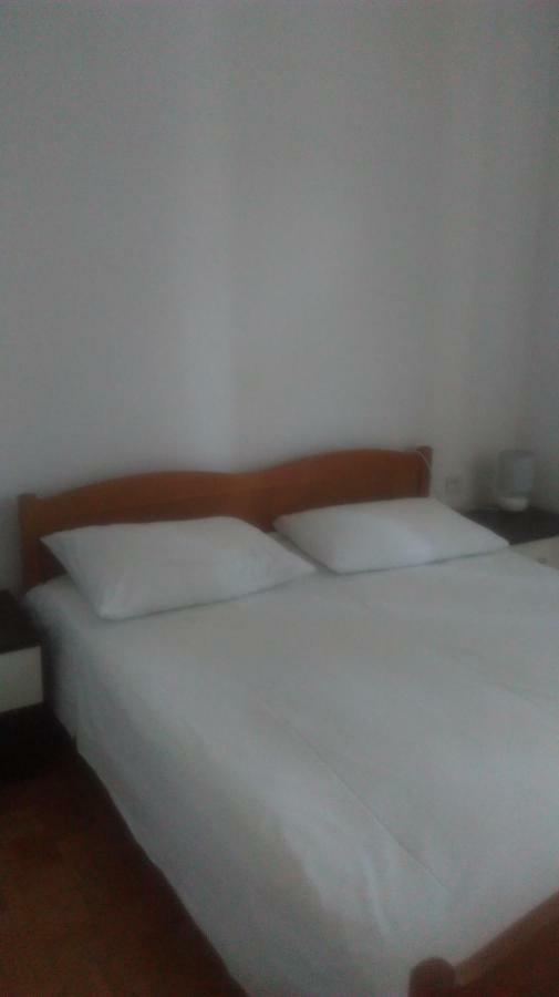 Mravak Apartments Трогир Экстерьер фото