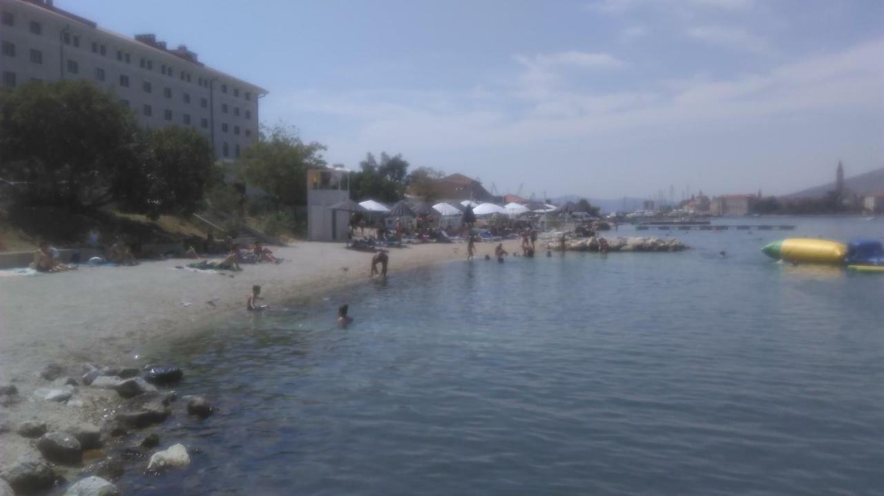 Mravak Apartments Трогир Экстерьер фото